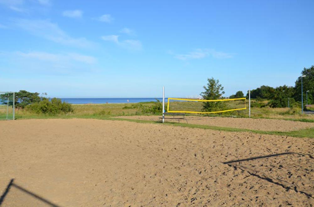 Beachvolleybollplan på Tobisviks Camping